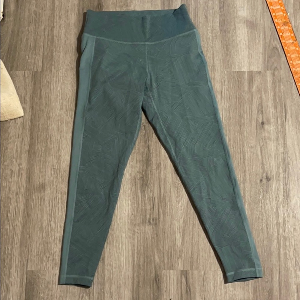 Adidas size medium athletic leggings
